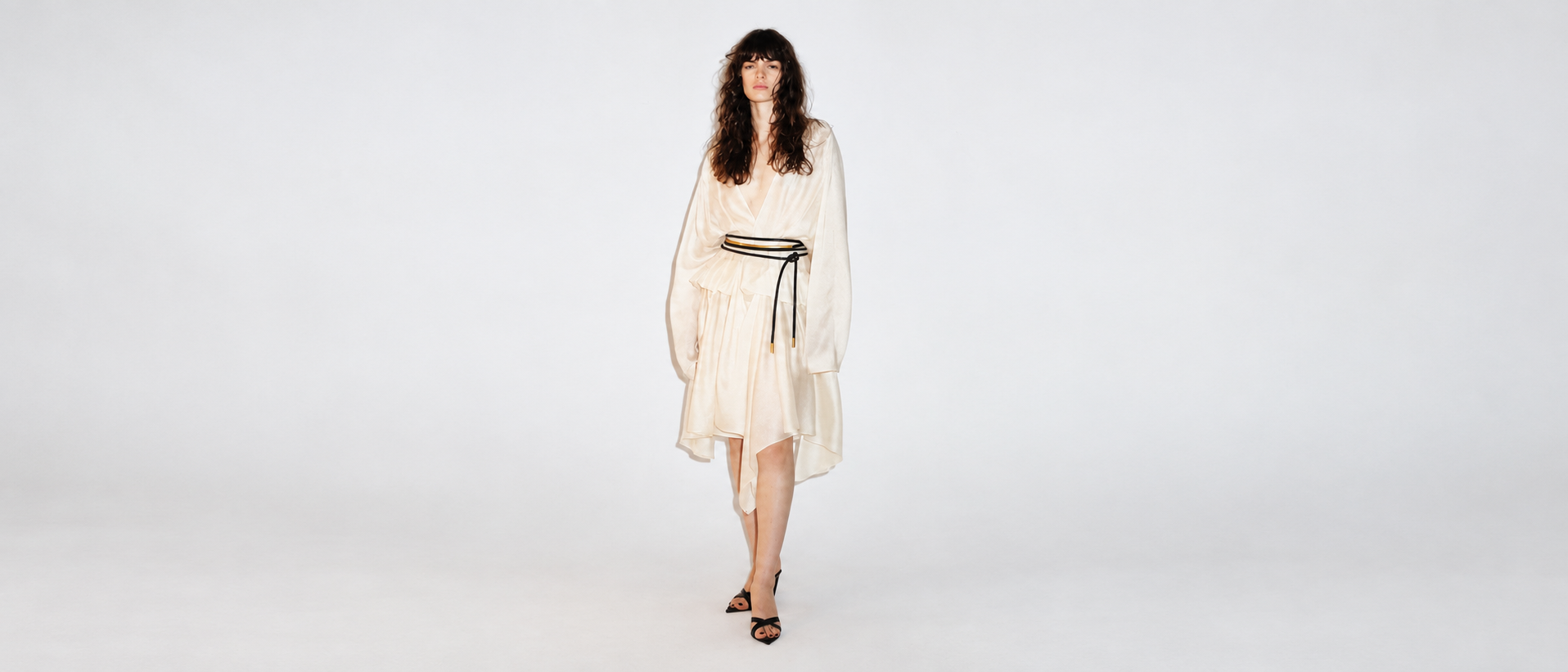 Women's refined outer layers
