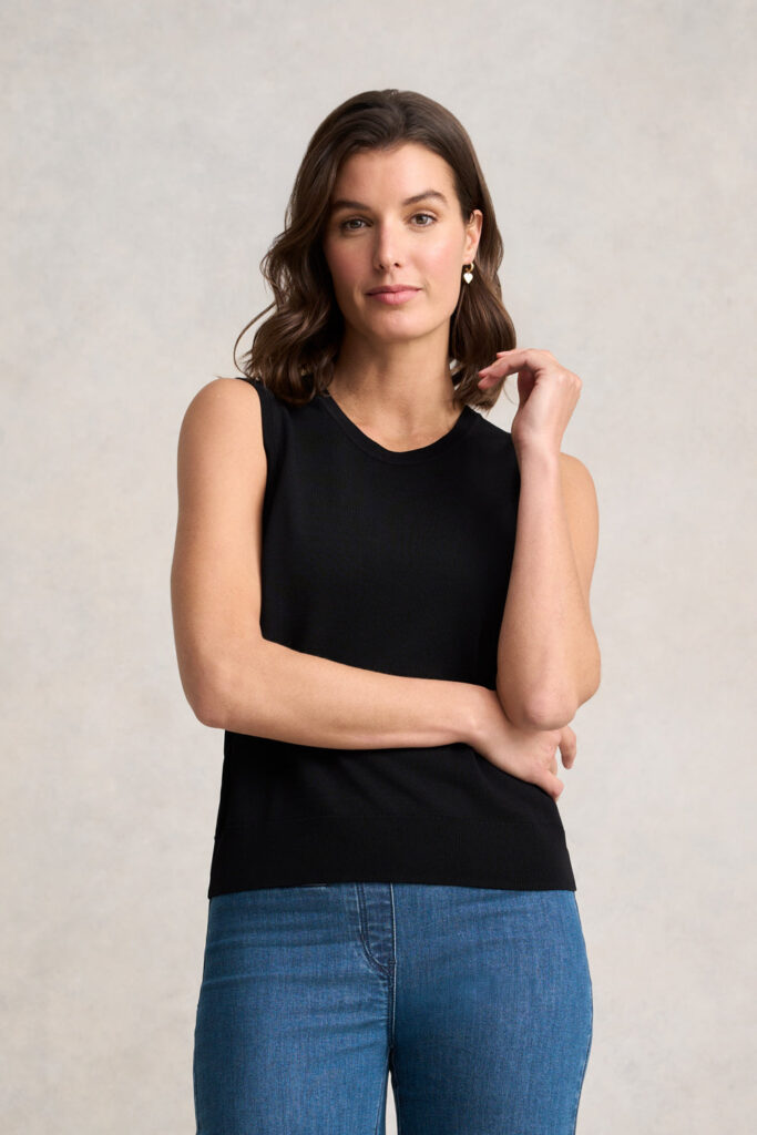 Sleeveless Knit Top – Black
